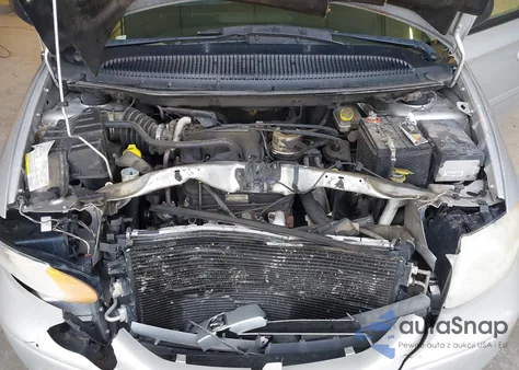 2005 Dodge Grand Caravan Sxt z USA, uszkodzony, nr VIN 2D4GP44L15R459026